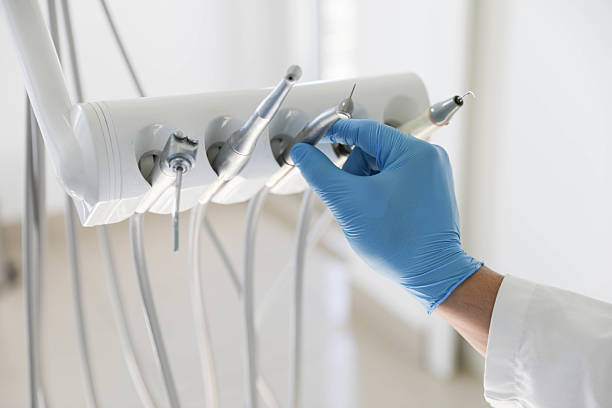 Professional Emergency Dentist technician working in Seward, NE